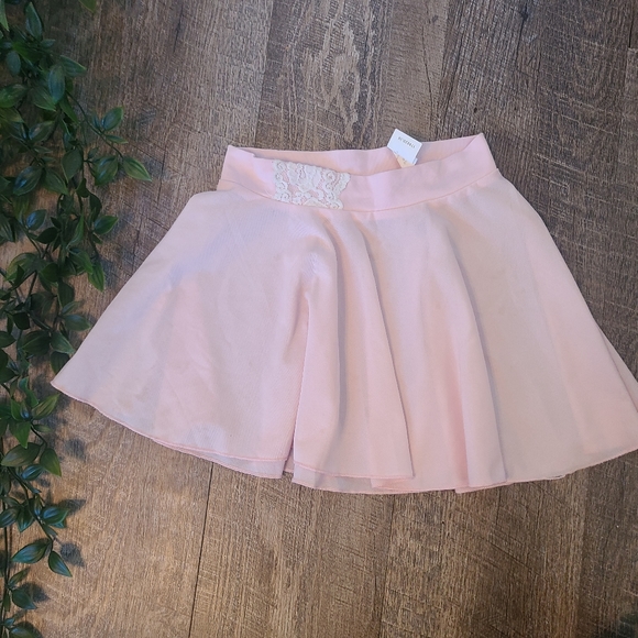 Two Piece Pink Lace Embellished Ballet Set Motionwear - Picture 4 of 7